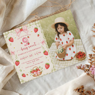 Berry Sweet 9. Geburtstag Erdbeere Einladung