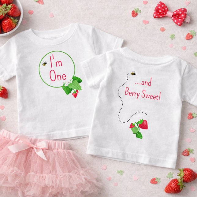Berry Sweet “I’m One” First Birthday Baby T-shirt (Von Creator hochgeladen)