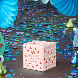 Berry Sweet Strawberry 1st Birthday Party Gift  Geschenkschachtel