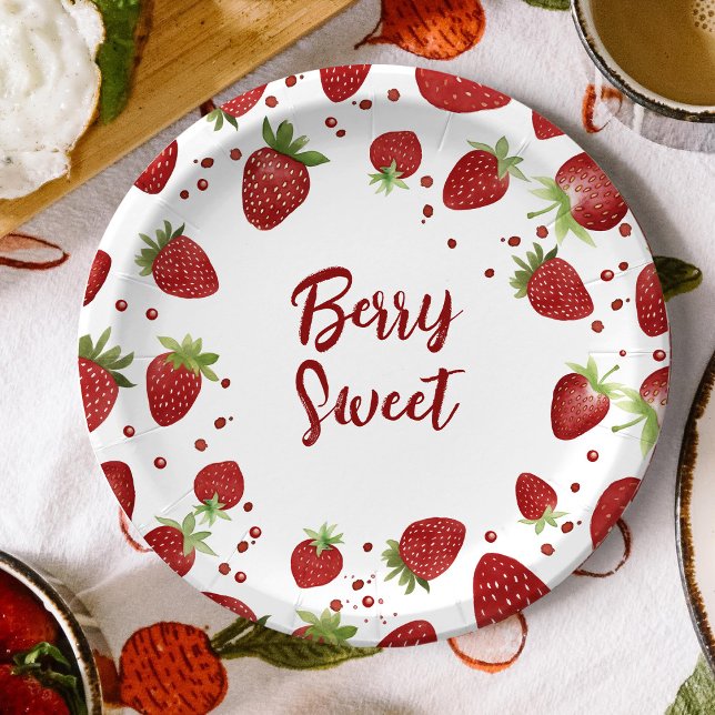 Berry Sweet Strawberry Baby Shower Pappteller (Von Creator hochgeladen)