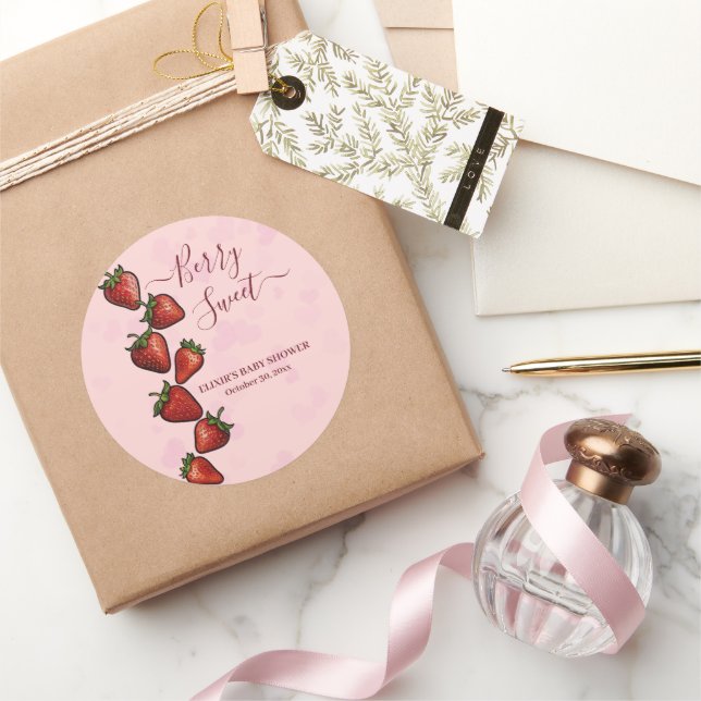 Berry Sweet Strawberry Hearts Baby Shower Runder Aufkleber (Schenken)