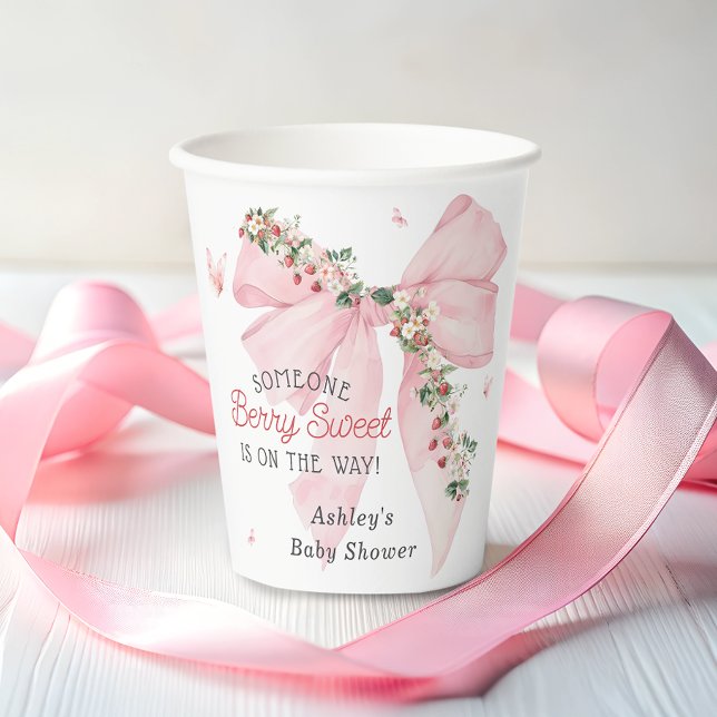 Berry Sweet Strawberry Pink Bow Floral Baby Dusche Pappbecher (Von Creator hochgeladen)
