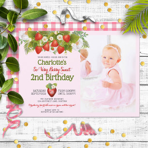 Berry Sweet Strawberry Thema Mädchen Geburtstag Einladung