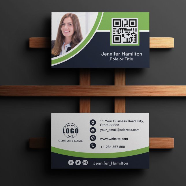 Beruflich grün hinzufügen Sie Ihr QR-Foto für Ihr  Visitenkarte (Von Creator hochgeladen)