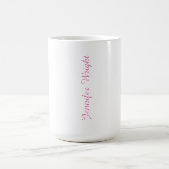 Beruflich-minimalistisch-weiblich-rosa Kaffeetasse (Mittel)