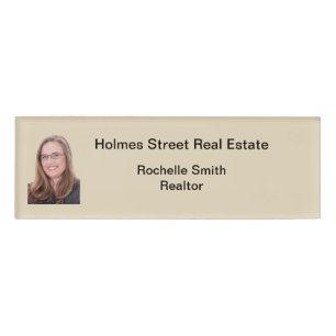 Berufliche Realtor-Foto Identifikation Namenschild