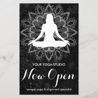 Berufliche Yoga-Klassen Mandala Black und White Flyer