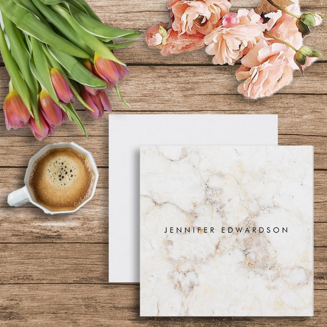 Beruflicher, eleganter weißer Marmor Quadratische Visitenkarte (Modern elegant white gold marble professional square business card.)