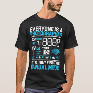 Beruflicher Kameramann Lensman Jeder ist ein Foto T-Shirt
