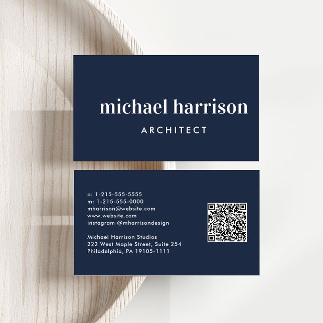 Beruflicher minimaler moderner QR-Code Blau Visitenkarte (Capture attention, make connections, and leave a lasting impression with our modern QR business card)