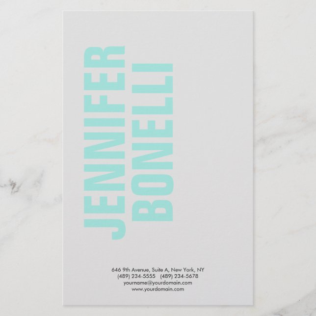 Beruflicher minimalistischer moderner blauer Name Briefpapier (Vorderseite)