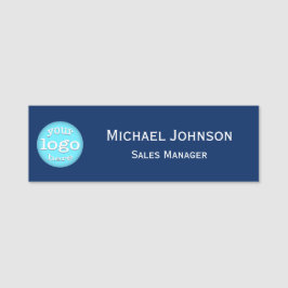 Beruflicher moderner Firmenlogo-Mitarbeiter Namensschild