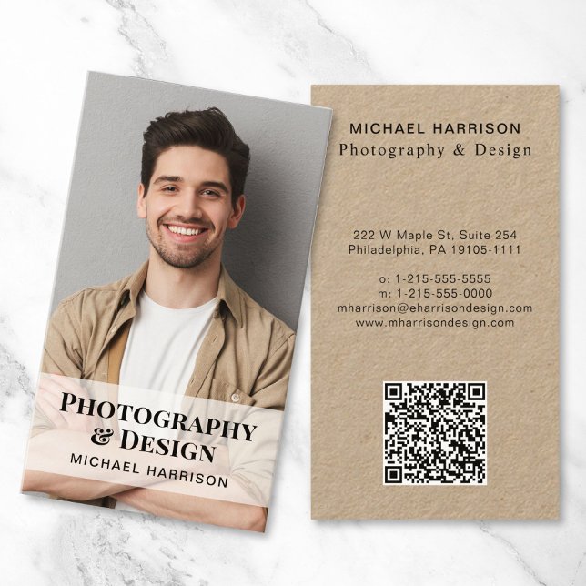 Beruflicher QR-Code Foto Visitenkarte (Make connections and leave a lasting impression with our modern QR code and photo business card)