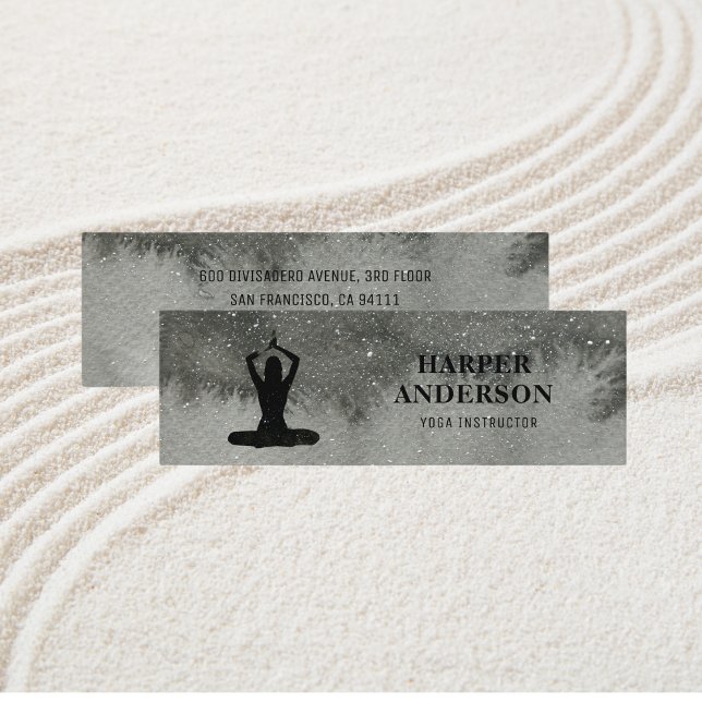 Beruflicher Watercolor Black Yoga Instructor Mini Visitenkarte (Von Creator hochgeladen)