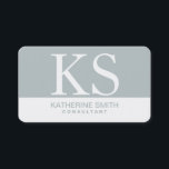 Berufliches Monogramm Elegant Makeup Artist Gray Visitenkarte<br><div class="desc">Monogram Modern Beruflich Elegant Gray Einfache Schlicht anpassbare Business Card. Ideal für Modedesigner,  Innendekorateure,  Haarstylisten,  Frisöre,  Kosmetologen,  Makeup-Künstler,  Buchhalter,  Makler,  Rechtsanwälte,  Real Anwesen Agent,  Anwälte,  Broker und Corporate Professionals.</div>