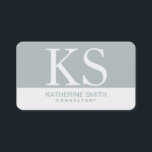 Berufliches Monogramm Elegant Makeup Artist Gray Visitenkarte<br><div class="desc">Monogram Modern Beruflich Elegant Gray Einfache Schlicht anpassbare Business Card. Ideal für Modedesigner,  Innendekorateure,  Haarstylisten,  Frisöre,  Kosmetologen,  Makeup-Künstler,  Buchhalter,  Makler,  Rechtsanwälte,  Real Anwesen Agent,  Anwälte,  Broker und Corporate Professionals.</div>