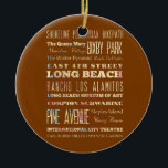 Berühmte Orte von Long Beach, Kalifornien Keramikornament<br><div class="desc">Schöne Typografieentwurfs-Auflistungsanziehungskräfte u. berühmte Orte von Long Beach,  Kalifornien. Großes Gedächtnis und Andenken!</div>