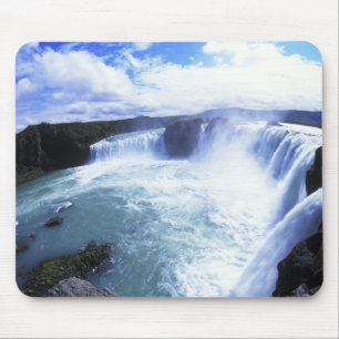 Berühmter Jodafoss-Wasserfall in Nord-Zentralislan Mousepad