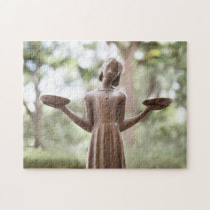 Berühmtes Vogelmädchen im Savannah Challenging Puz Puzzle