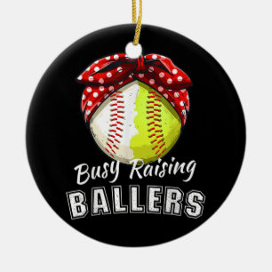 Beschäftigt mit der Erziehung von Ballern Lustiges Keramik Ornament