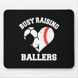 Beschäftigt mit der Erziehung von Byllers Fußball Mousepad