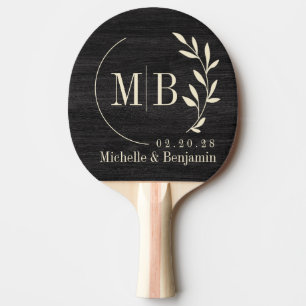 Bescheidenes Dunkles Holzblatt Hochzeitsmonogramm Tischtennis Schläger