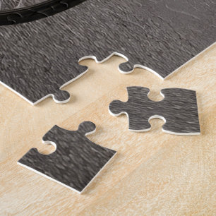 Beschreibung eines Vintage-Monochrom-Puzzles Puzzle