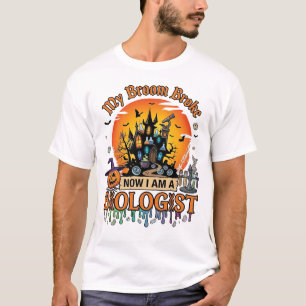 Besen Brach Biologe Halloween Verlassenes Schloss T-Shirt