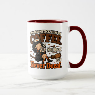 Besenkunst läuft mit Kaffee, niemals entkoffeinier Tasse