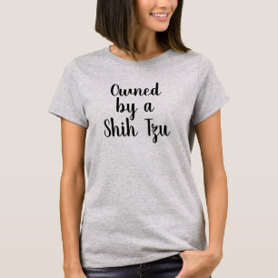 Besessen durch einen T - Shirt Shih Tzu