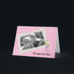 Best Friend Birthday Spaß Karte<br><div class="desc">Altmodischer Schnappschuss mit Königin Anne's Spitzenbukett und dem Gesang zum Geburtstag eines guten Freundes.</div>