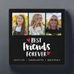 Best Friends Foto Collage Plaque Fotoplatte<br><div class="desc">Eine schlichte und moderne Collage-Anzeige für Ihre beste Freundin mit 3 Fotos und dem Titel Best Friends Forever mit Herzen auf schwarzem Hintergrund und personalisiert mit Ihrem eigenen Text. Entworfen für Sie von BlackBerry Boulevard.</div>