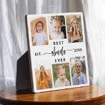 Beste Abuela je - Enkel Foto Collage Fotoplatte<br><div class="desc">Feiern Sie die "Beste Abuela je" mit dieser personalisierten Großkinderfotografie-Collage-Plaque. Dieses herzliche Geschenk präsentiert eine wunderschön arrangierte Collage von wertvollen Fotos, die besondere Momente einfangen, ergänzt durch eine liebevolle Botschaft. Aus hochwertigen Materialien mit eleganter Oberfläche gefertigt, ist es perfekt, um bei der Zuhause als gepflegter Sake zu präsentieren. Ideal für...</div>