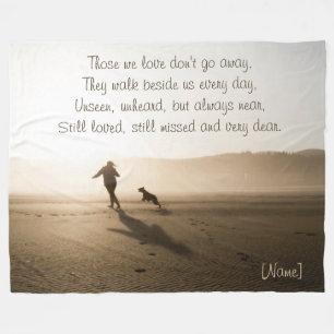 Beste Freunde Mädchen und Hund auf Strand Fleecedecke