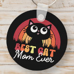 Beste Katze Mama je Retro Vintager Regenbogenwald Schlüsselanhänger<br><div class="desc">Dieses einfache und Vintage Design besteht aus Serifentypografie.</div>