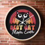 Beste Katze Mama je Retro Vintager Regenbogenwald Uhr<br><div class="desc">Dieses einfache und Vintage Design besteht aus Serifentypografie.</div>