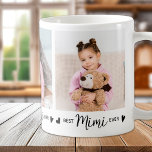 Beste MIMI je Modernes Personalisiertes Oma 3 Foto Kaffeetasse<br><div class="desc">Das ideale Geschenk für den besten MIMI aller Zeiten - eine personalisierte Foto Collage Kaffee Tasse! Diese stilvolle und moderne Tasse bietet Platz für 3 Sonderaufnahmen und schafft so ein einzigartiges und sentimentales Geschenk, das jede Großmutter lieben würde. Mit der Möglichkeit, eine personalisierte Nachricht und Namen hinzuzufügen, wird diese Tasse...</div>