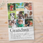 Beste Oma Definition 9 FotoCollage Geschirrtuch<br><div class="desc">Personalisieren Sie für Ihre Oma,  Großmutter,  Oma,  Nan,  Kindermädchen oder Abuela ein einzigartiges Geschenk für Geburtstage,  Weihnachten,  Muttertag oder jeden Tag,  den Sie gewollt haben,  um zu zeigen,  wie viel sie Ihnen bedeutet. Ein perfekter Weg,  ihr zu zeigen,  wie phantastisch sie jeden Tag ist. Entwickelt von Thisisnotme©</div>