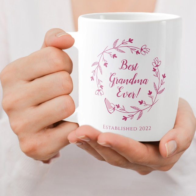 Beste Oma je Familie Blumenkraut Jahr rosa Jumbo-Tasse (Best Grandma Ever Family Floral Wreath Year Pink Giant Coffee Mug)
