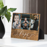 Beste Pop je Fotomaterkollektion am Tag der Holzkö Fotoplatte<br><div class="desc">Schicke deinen Pop ein wunderschönes personalisiertes Vatertagsgeschenk, das er für immer schätzen wird. Spezielle personalisierte Familienkollage, um Ihre speziellen Fotos und Erinnerungen der Familie zu zeigen. Unser Design zeichnet sich durch ein einfaches 3-Foto-Design mit "Best Pops Ever" aus, das in einem handgeschriebenen White Script Stil und Serif Text Pairing entworfen...</div>