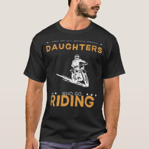 Beste Vater: Töchter, die gerne T-Shirt fahren