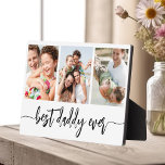Bester Papa je - Fotomaterial zum Vater Fotoplatte<br><div class="desc">Feiern Sie Ihren Vater mit dem "Best Daddy Ever" Foto Collage Plaque, eine herzliche Hommage an den Mann, der die Welt für Sie bedeutet. Diese wunderschön gestaltete Plakette besticht durch eine hochwertige, individuell gestaltbare Collage aus Foto, in der Sie wertvolle Erinnerungen und besondere Momente vorstellen können. Die Collage ist elegant...</div>