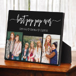 Bester Pop Pop Grandpa Großkinder FotoCollage Fotoplatte<br><div class="desc">Capture die Liebe zwischen Pop Pop und seinen Enkelkindern mit unserem Großvater Großkinder Foto Collage Plaque. Diese personalisierte Gedenktafel beherbergt eine herzerwärmende Collage aus Foto, in der wunderbar die von Papa und seinen geliebten Enkelkindern geteilten wertvollen Momente präsentiert werden. Um die Fotos herum ist der beliebte Titel "Poppy", der dem...</div>