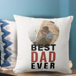 Bester Vater je Typografie Vatertag Foto Theme Kissen<br><div class="desc">Bester Vater je Typografie Vatertag Foto Kissen. Der Text ist in trendiger Typografie und das Foto in einem runden Rahmen. Passen Sie den Text an und fügen Sie Ihr Foto hinzu. Ein süßes Geschenk für einen Vater am Vatertag oder Geburtstag.</div>