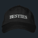 Besties Best Friends Moderne Typografie Custom Bestickte Baseballkappe<br><div class="desc">Besties Best Friends Moderne Typografie Custom bestickte Baseball Cap mit dem einfachen modernen bestickten Text "Besties". Perfekt als Geschenk für Cousin,  Schwester,  Mutter und mehr. Erstellt von Evco Studio www.zazzle.com/store/evcostudio</div>