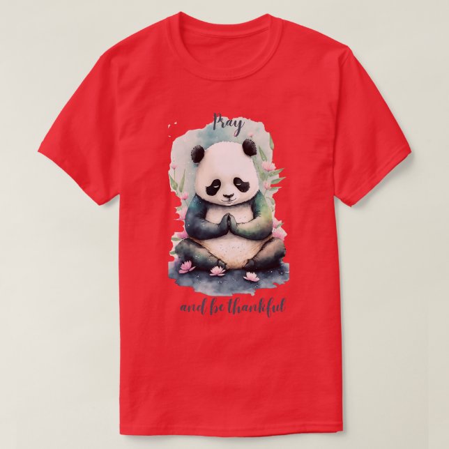 Bete und sei dankbar für Yoga Panda T-Shirt (Design vorne)