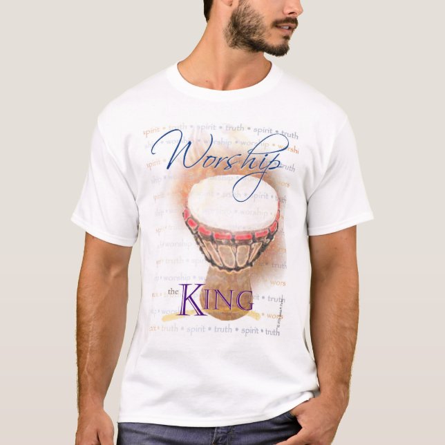 Beten Sie das T-Stück Königs (djembe) an T-Shirt (Vorderseite)