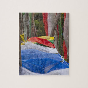Betende Flaggenmasten im Gebirge, Yotongla-Pass 3 Puzzle