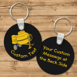 Betonmischer Schlüsselanhänger<br><div class="desc">Mini-Betonmischer mit Rädern. Vector Icon mit anpassbaren Farben. Benutzerdefinierte Hintergrundfarbe. Benutzerdefinierter Text auf beiden Seiten.</div>