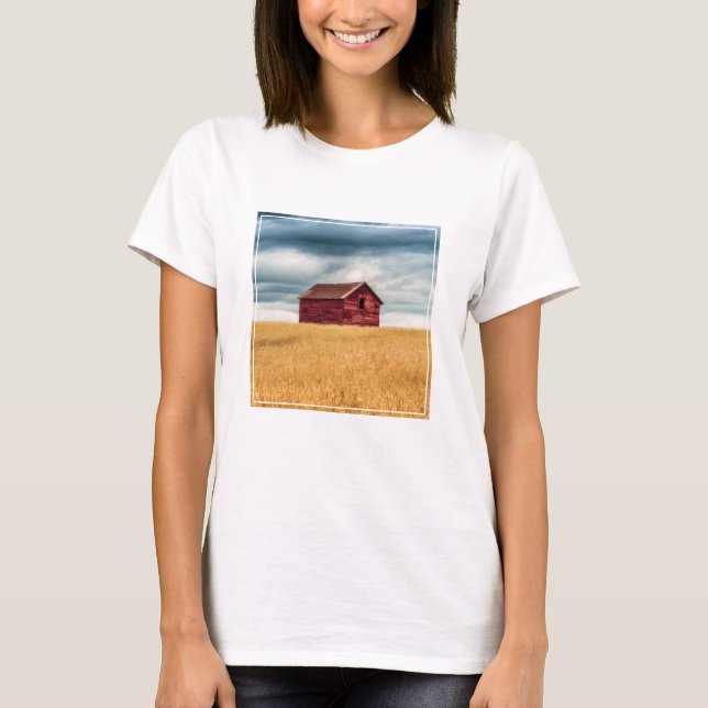 Betriebe | Alte rote Scheune T-Shirt (Vorderseite)